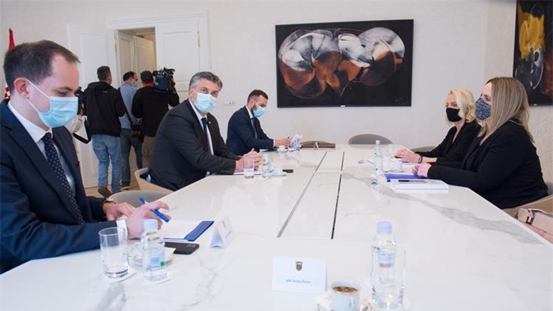 Plenković s predstavnicama Ženske sobe o mjerama za suzbijanje nasilja nad ženama